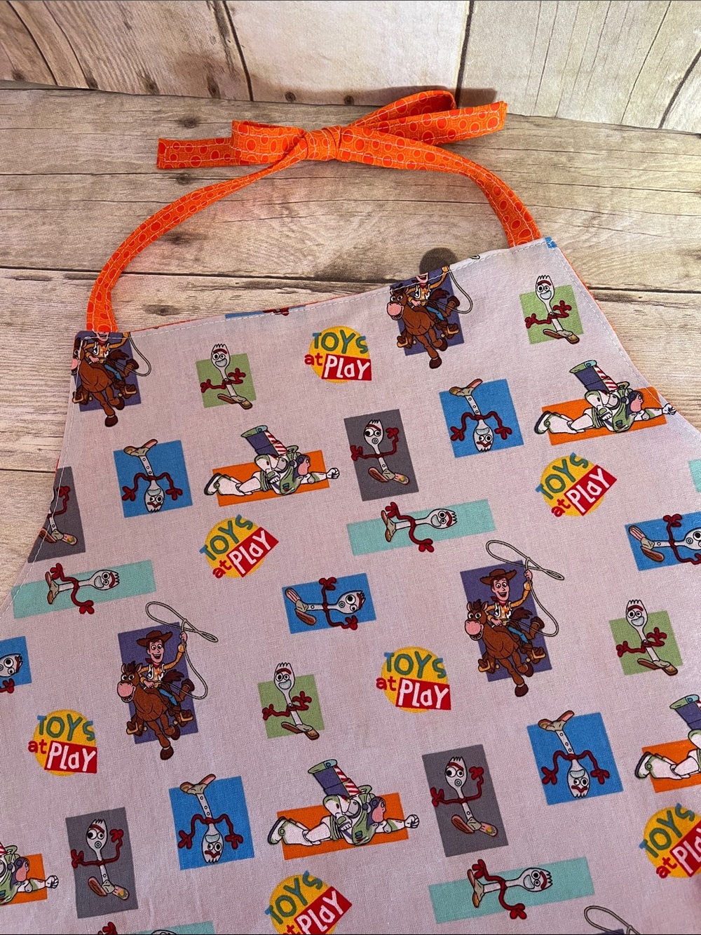 Toys at Play Kids Apron Fits Ages 3-8 Two Sided Cotton Ties in Back & Neck